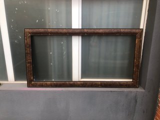 Marco antiguo dorado con detalles