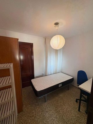 Piso en alquiler en El Plantinar - Felipe II - Tiro de Línea en Sevilla