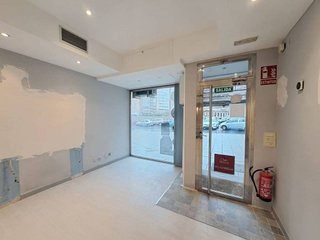 Local comercial en venta en Plaza España - Villa Pilar - Reyes Católicos - Vadillos en Burgos