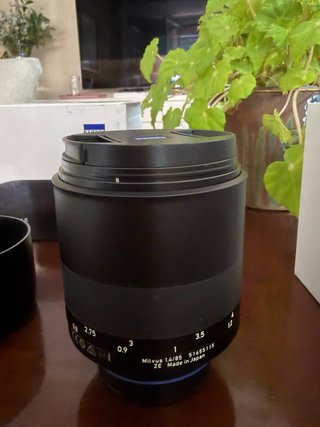 Zeiss Milvus 1.4/85 ZE Canon EF