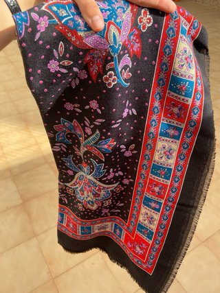 Pañuelo estampado floral