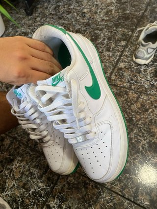 Nike Air Force 1 Blancas y Verdes