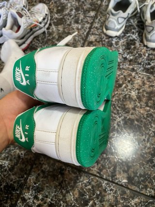 Nike Air Force 1 Blancas y Verdes