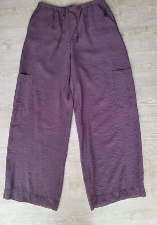 Pantalón Zara berenjena