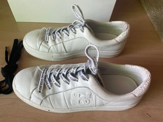 Zapatillas blancas IKKS