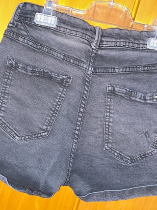 Pantalones cortos Bershka rotos negros