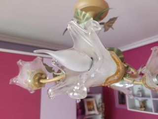 Lámpara forja con tulipas de cristal