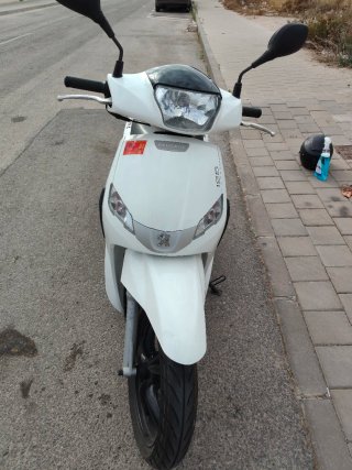 Peugeot Tweet 125 Scooter Blanca