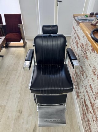 Sillón de Barbería Belmont Negro/Plateado