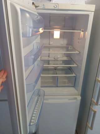 Nevera Indesit Blanca
