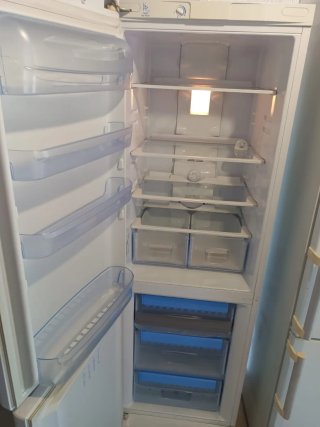 Nevera Indesit Blanca