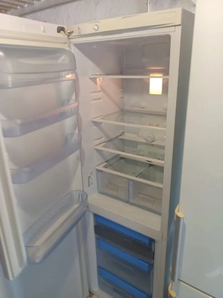 Nevera Indesit Blanca