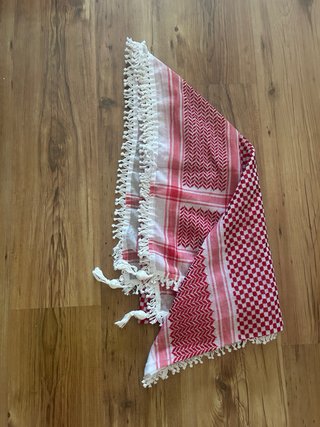 Pañuelo árabe rojo y blanco