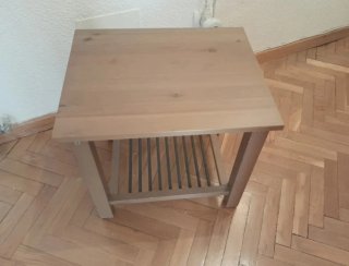 Mesa auxiliar madera IKEA