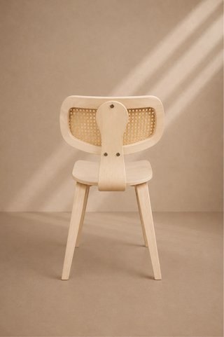 Silla de madera diseño ratán