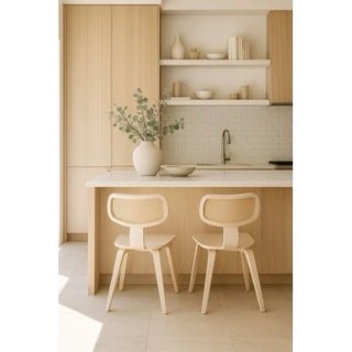 Silla de madera diseño ratán