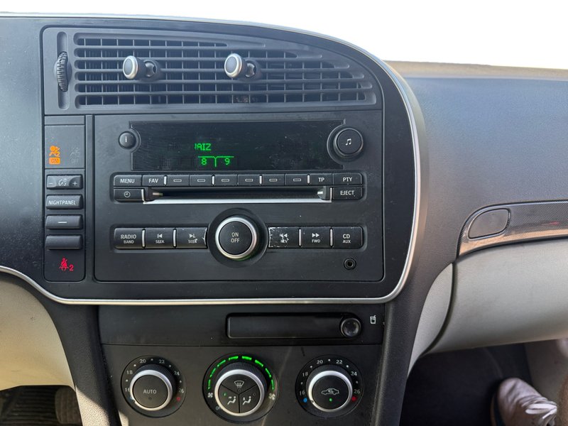 Saab 9-3 2009, foto 19