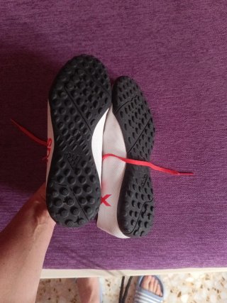 Deportivas Adidas Blancas y Rojas