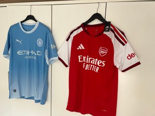 Camisetas Adidas y Puma