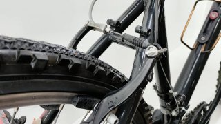 E585600-0 Bicicleta de Montaña BTWIN 5.0 Negra