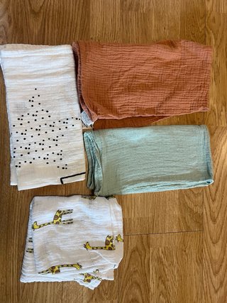 Muselinas con estampado de arcoíris