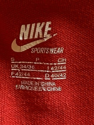 Chaqueta deportiva Nike hombre roja y blanca
