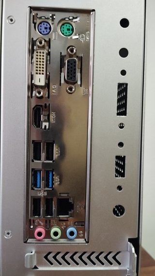 PC Compacto económico Core i3 7100 8GB 500GB HDMI