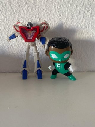 Lote de Figuras Transformers y Green Lantern