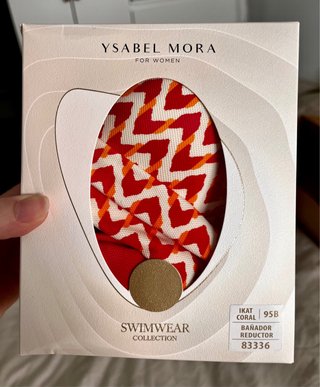 Bañador moldeador con aro rojo