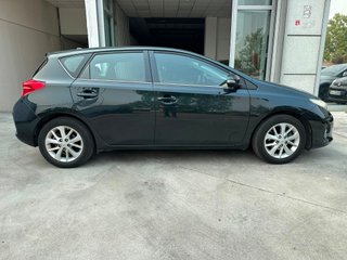 Toyota Auris 1.4 TURBODIESEL DYNAMIC 2014