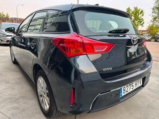 Toyota Auris 1.4 TURBODIESEL DYNAMIC 2014