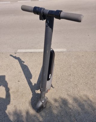 Patinete Eléctrico Segway Negro