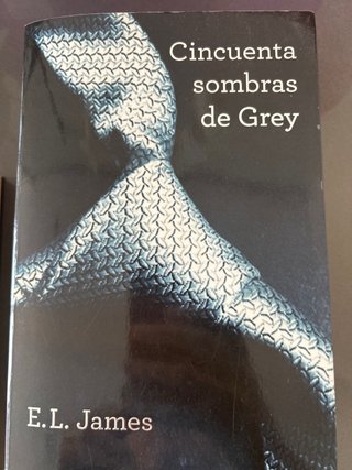 Cincuenta sombras más oscuras
