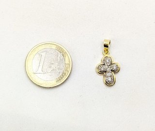 Cruz de oro combinado 18k con circonitas, 1.59 gr.