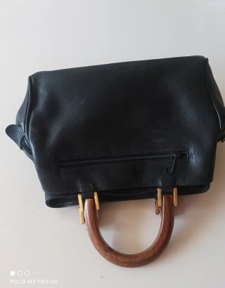 Bolso piel negro con asas años 70