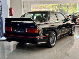 BMW M3 e30 Sport Evolution !!