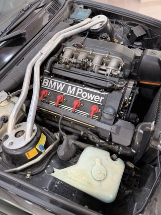 BMW M3 e30 Sport Evolution !!