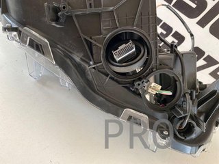 Faro Toyota rav4 usado