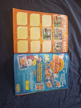 Álbum Cromos Liga Este BBVA 2010-2011 casi complet