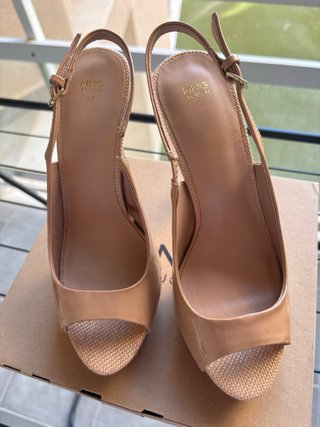 Zapatos Mango charol nude/beige talla 37