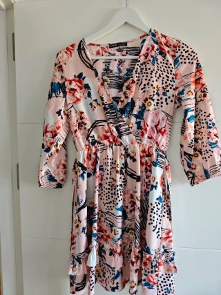 Vestido corto SHEIN rosa floral xs