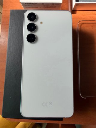 Samsung Galaxy S25 FE Blanco + Buds3 FE REGALO