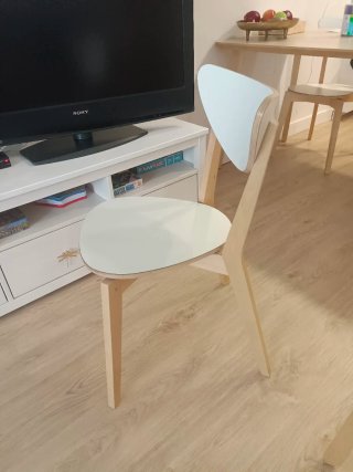 4 Sillas Madera Pino y Blanco