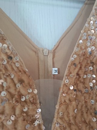 Vestito da cerimonia beige e oro