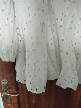 Vestido blanco corto bordado