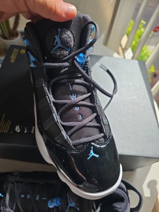 Jordan 6 Rings Negro y Azul