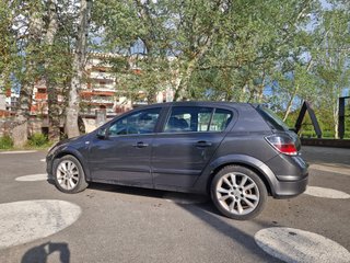 Opel Astra 2009 gasolina 5P