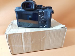 Fotocamera mirrorless Sony ILCE-7M2