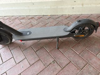 Patinete Eléctrico Xiaomi M365 Negro