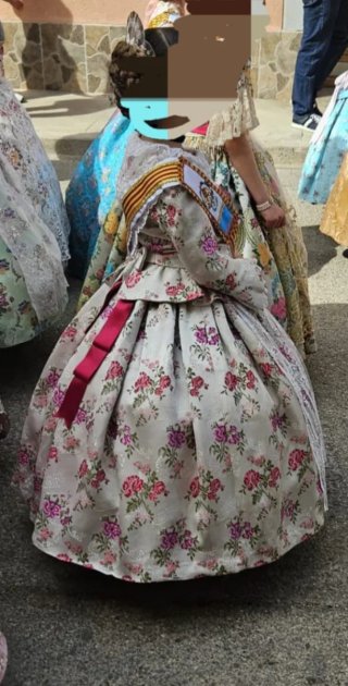 Traje de Fallera Rosa y Blanco